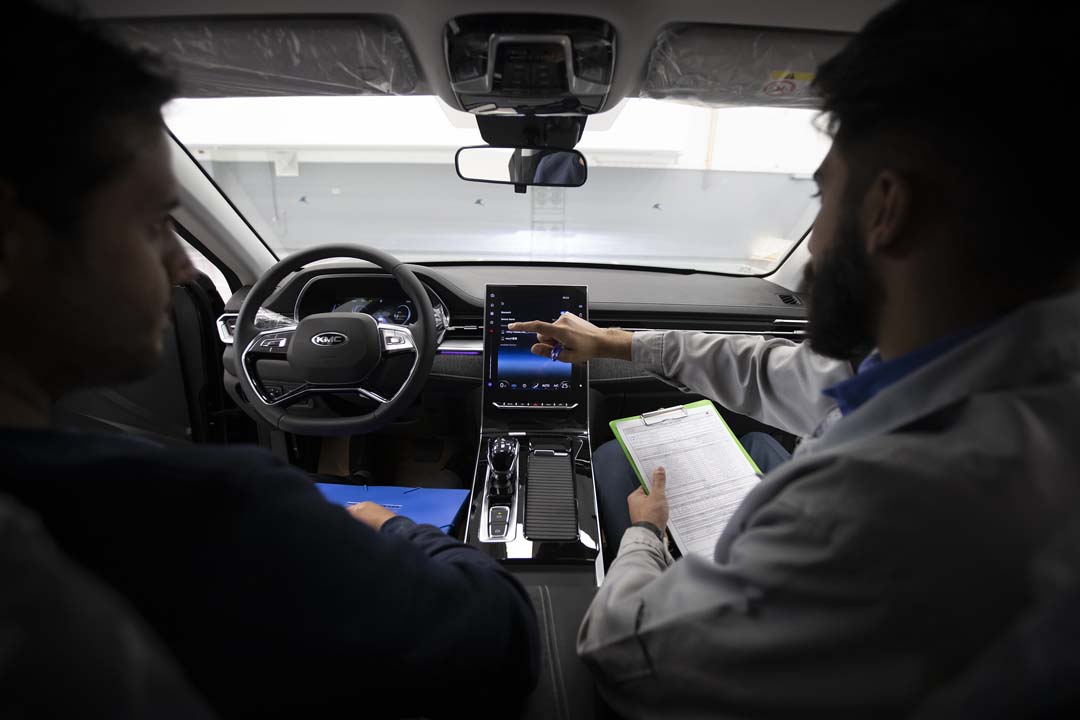 KMC J7 تحویل مشتریان شد